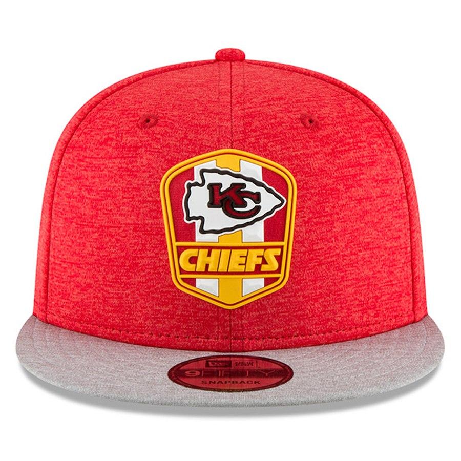 New Era Kansas City Chiefs Red/Heather Gray 2018 NFL Sideline Road Official 9FIFTY Snapback Adjustable Hat