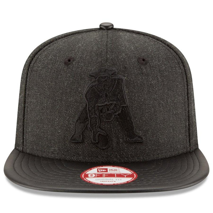 New Era New England Patriots Heathered Black/Black Leather Match Original Fit 9FIFTY Snapback Adjustable Hat